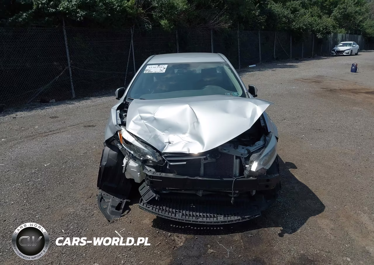 2014 Toyota Corolla Le VIN:2T1BURHE8EC011438 - 12