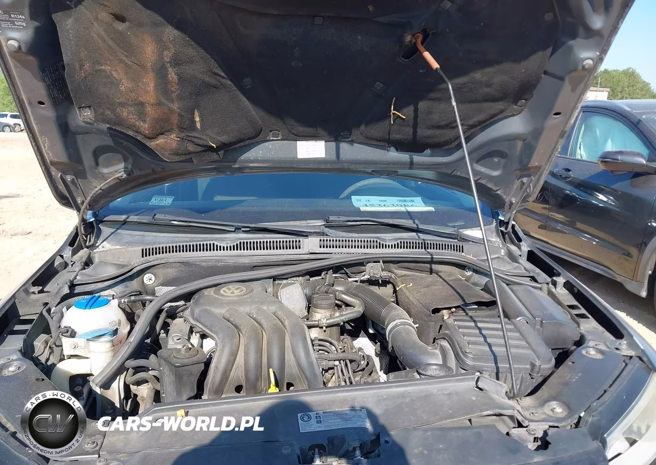 2011 Volkswagen Jetta 2.0L S VIN:3VW2K7AJ0BM010107 - 10