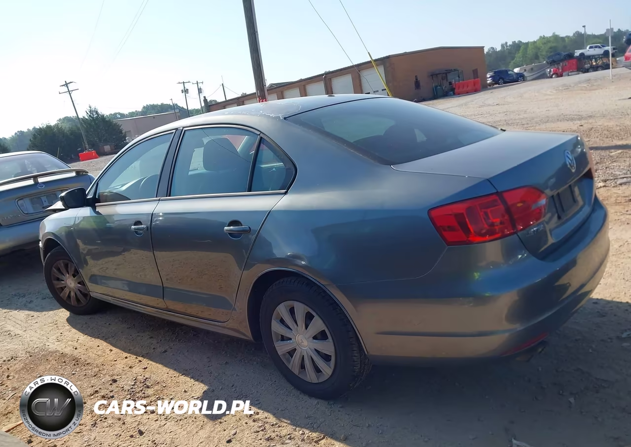 2011 Volkswagen Jetta 2.0L S VIN:3VW2K7AJ0BM010107 - 14