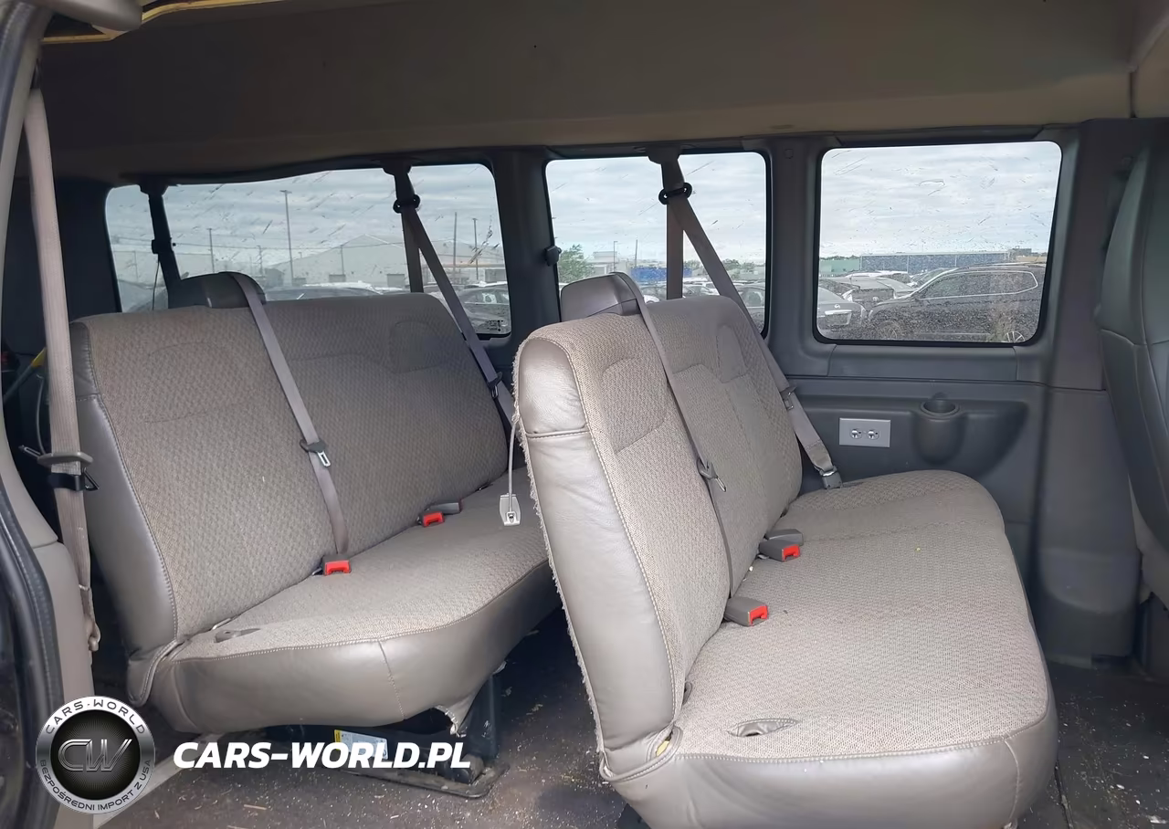 2019 Chevrolet Express 3500 Lt VIN:1GAZGPFG6K1371279 - 8
