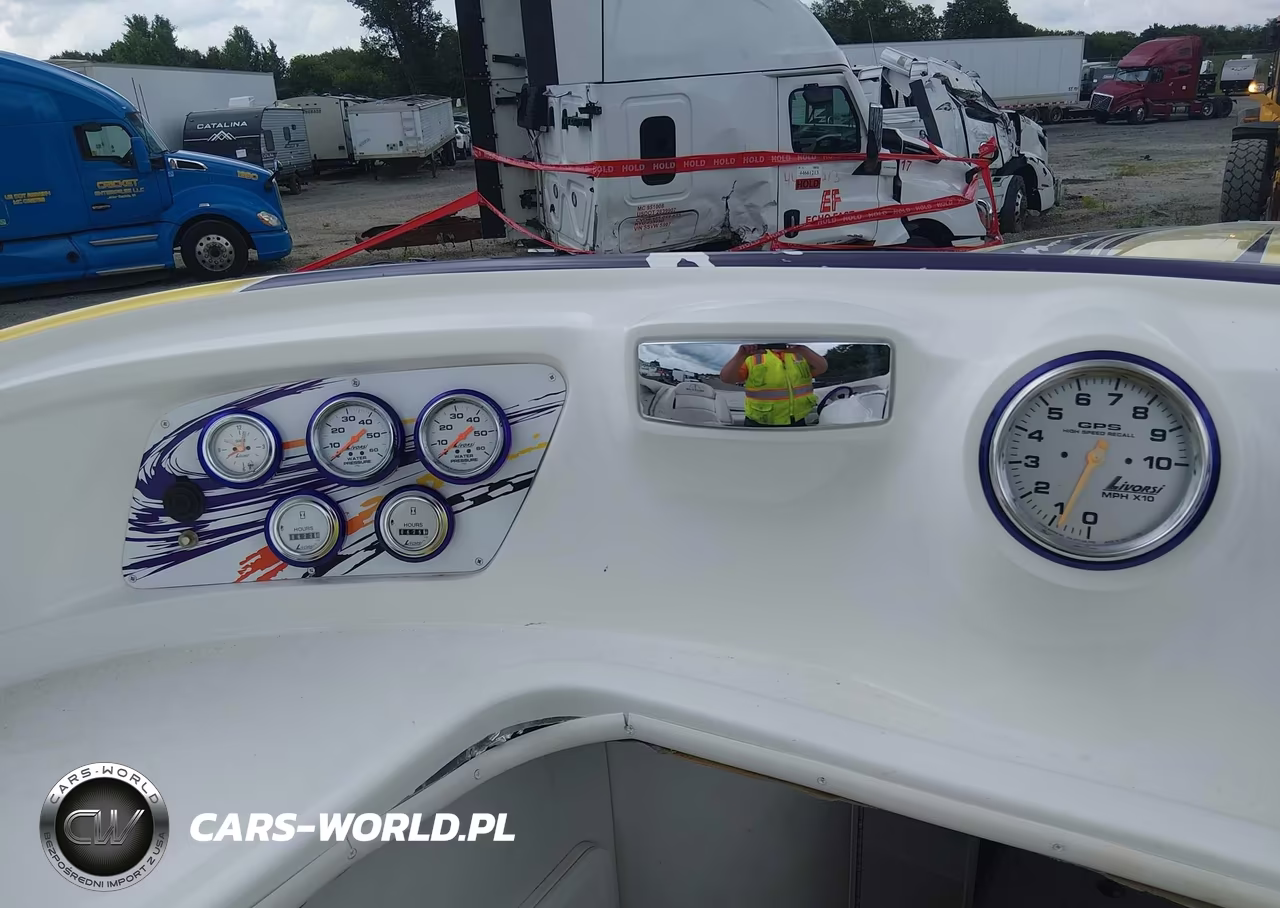 2007 Sunsation 32Ft Boat W- Trlr VIN:SP33S285G607 - 15