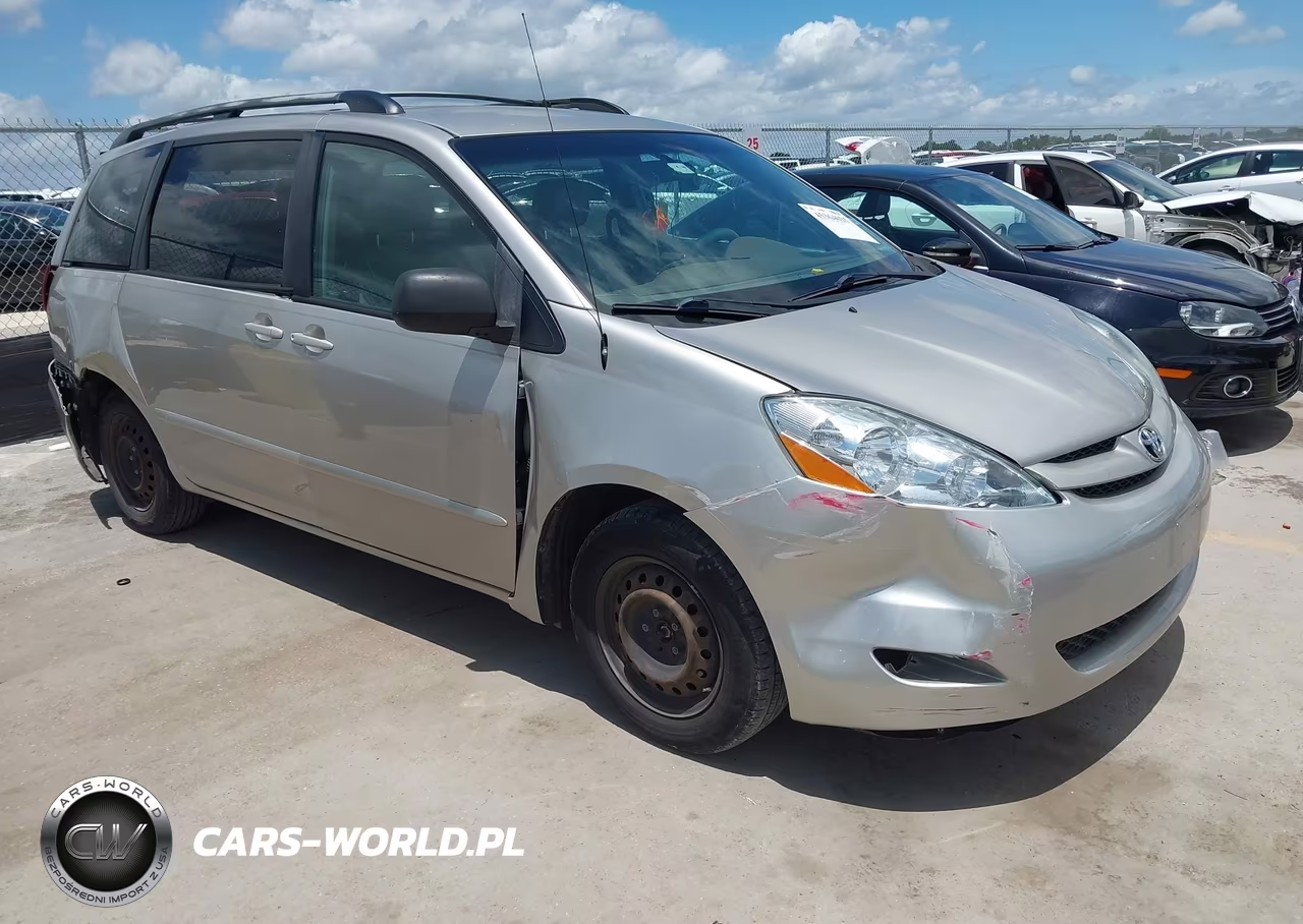 2008 Toyota Sienna Le – zdjęcie 1 z 16