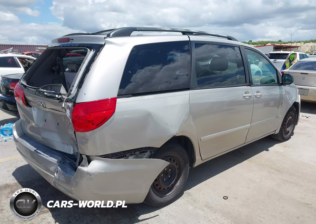 2008 Toyota Sienna Le VIN:5TDZK23C38S103814 - 4