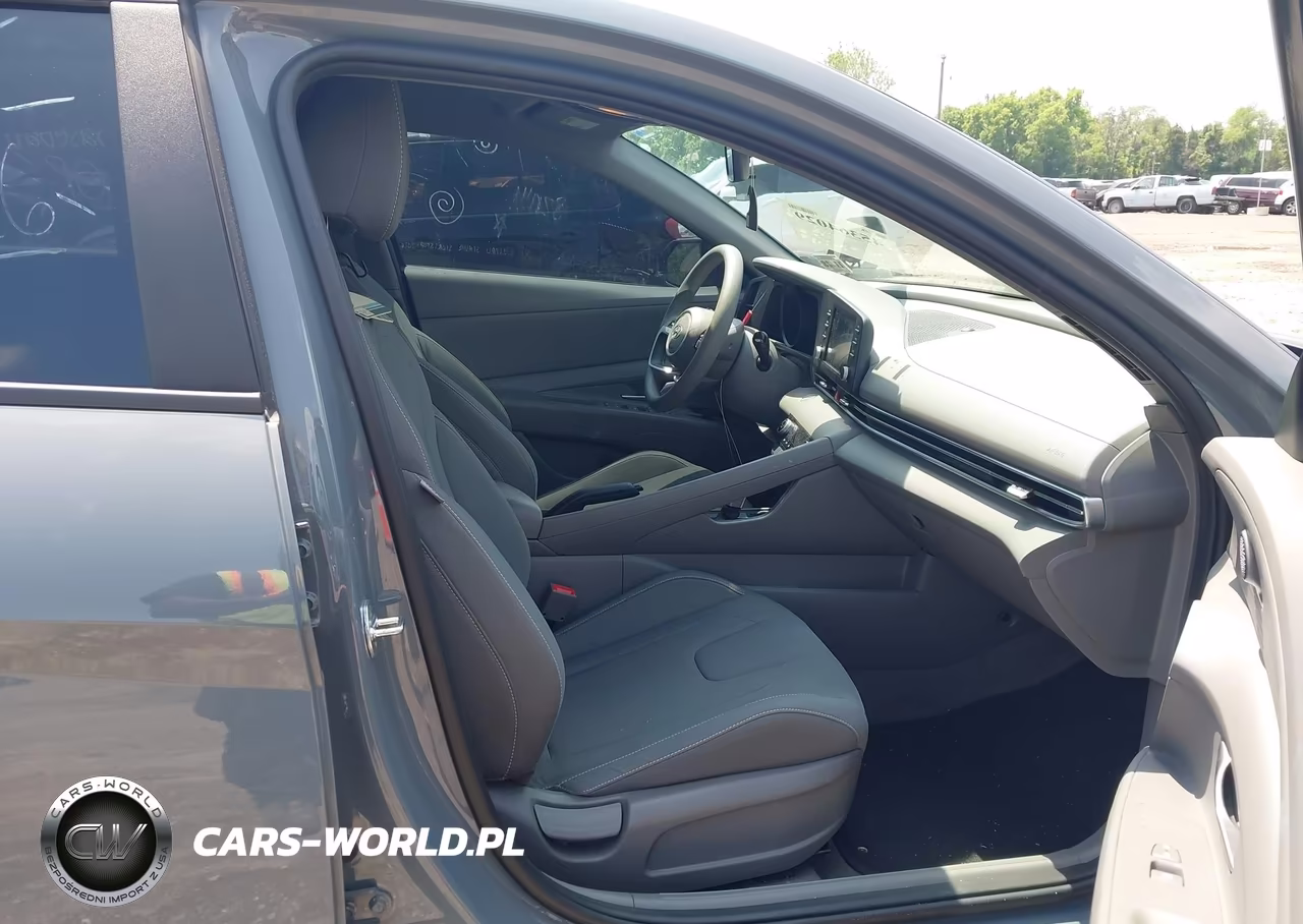 2023 Hyundai Elantra Sel VIN:KMHLM4AG0PU441789 - 5