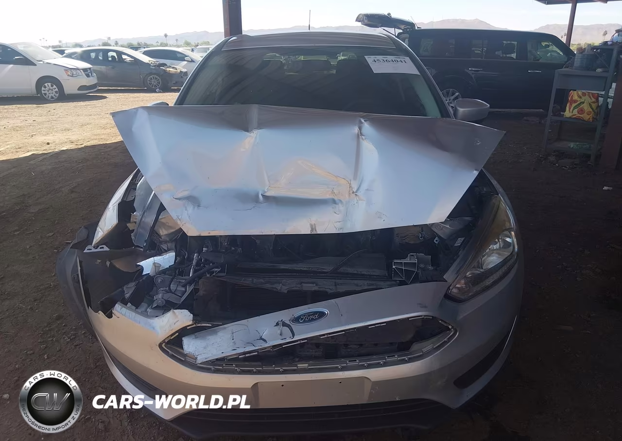 2018 Ford Focus Se VIN:1FADP3K29JL207859 - 6
