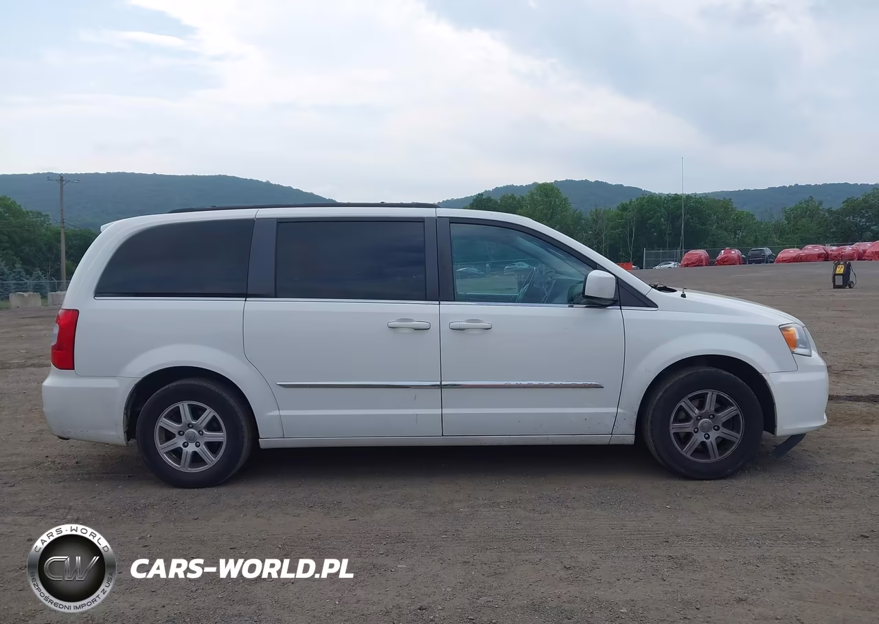 2012 Chrysler Town & Country Touring VIN:2C4RC1BG5CR326594 - 13