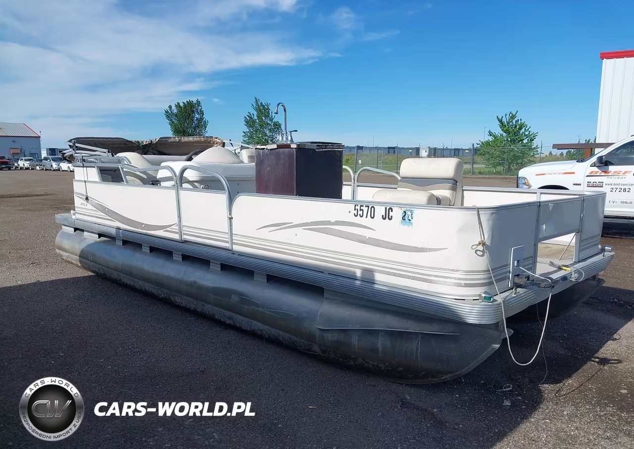 2001 Pontoon 203