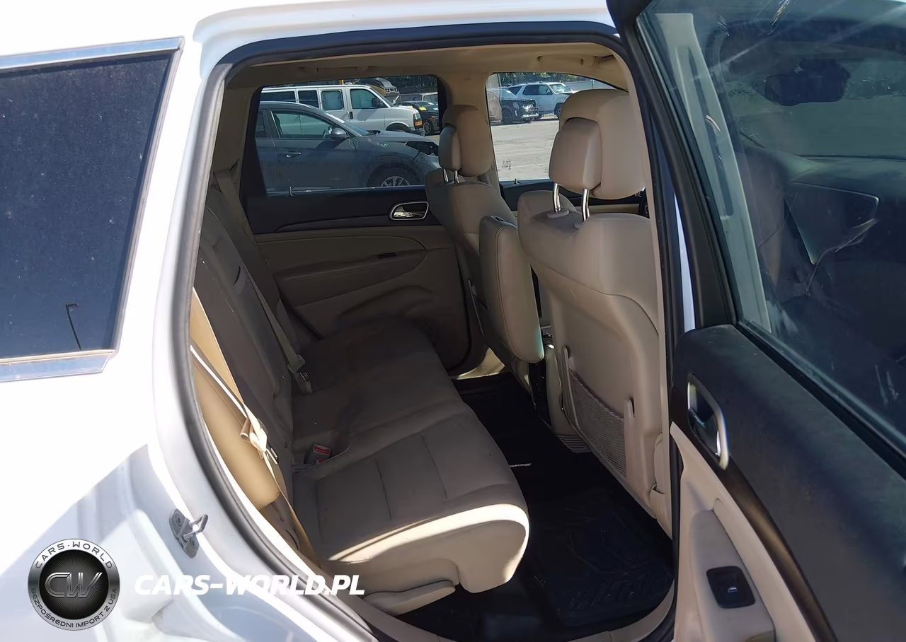 2014 Jeep Grand Cherokee Laredo VIN:1C4RJEAG0EC145266 - 8