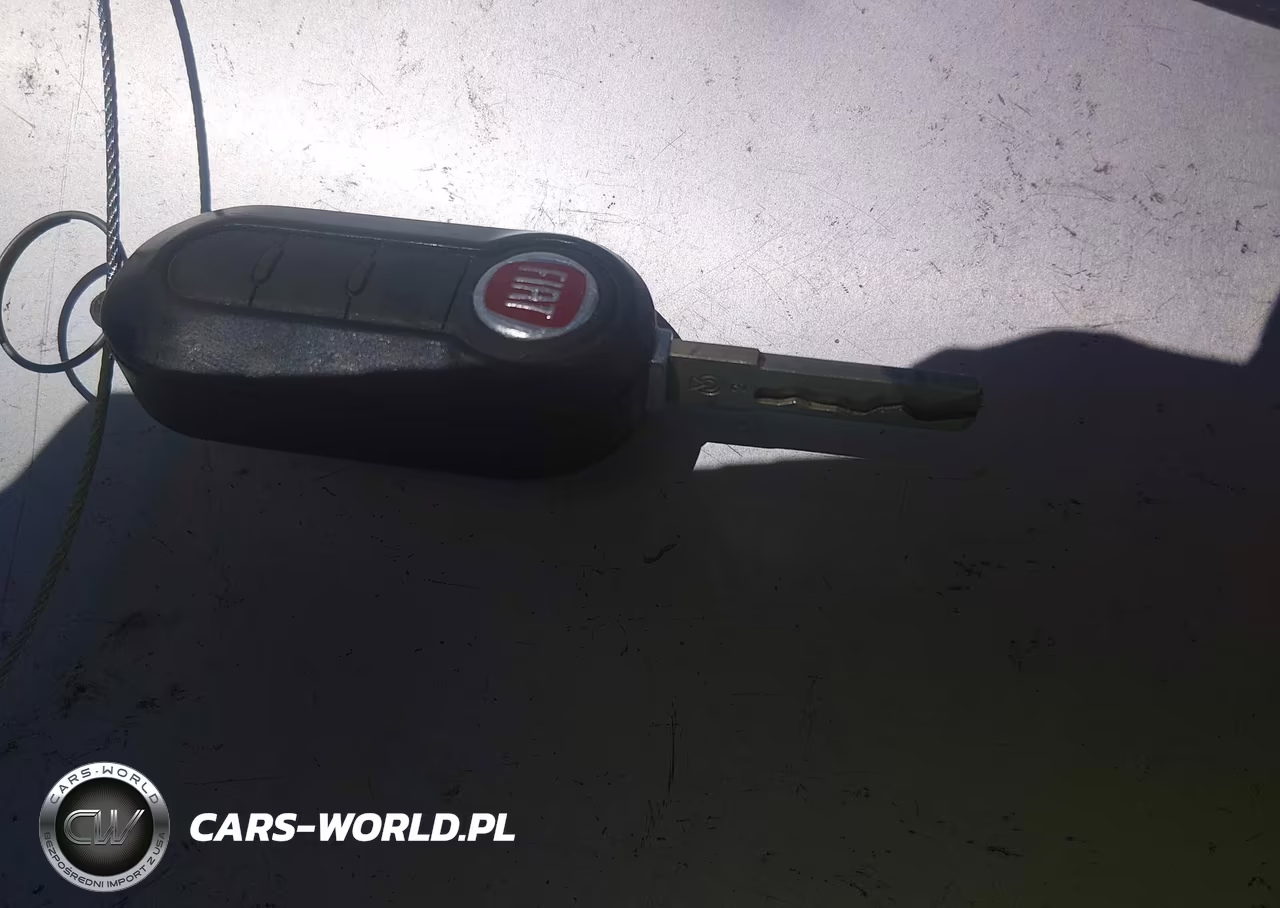 2012 Fiat 500C Lounge VIN:3C3CFFER3CT100837 - 11