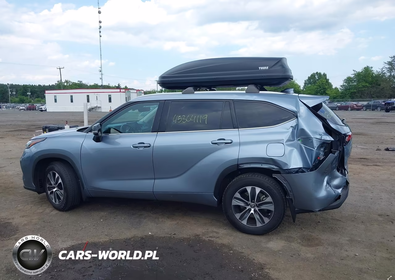2022 Toyota Highlander Xle VIN:5TDGZRBH4NS249871 - 13