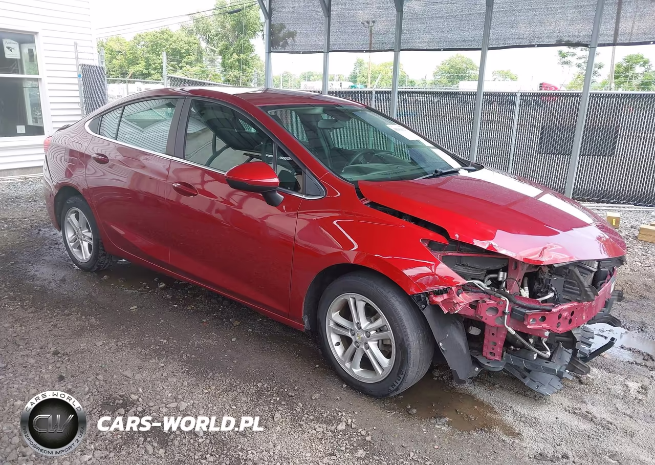 2018 Chevrolet Cruze Lt Auto – zdjęcie 1 z 18