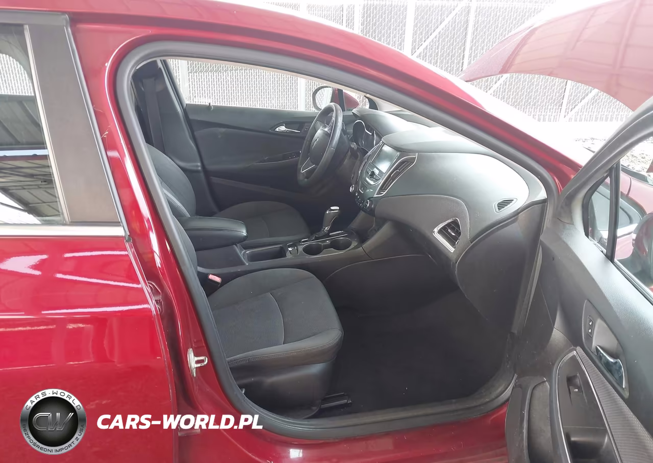 2018 Chevrolet Cruze Lt Auto VIN:1G1BE5SM8J7179381 - 5