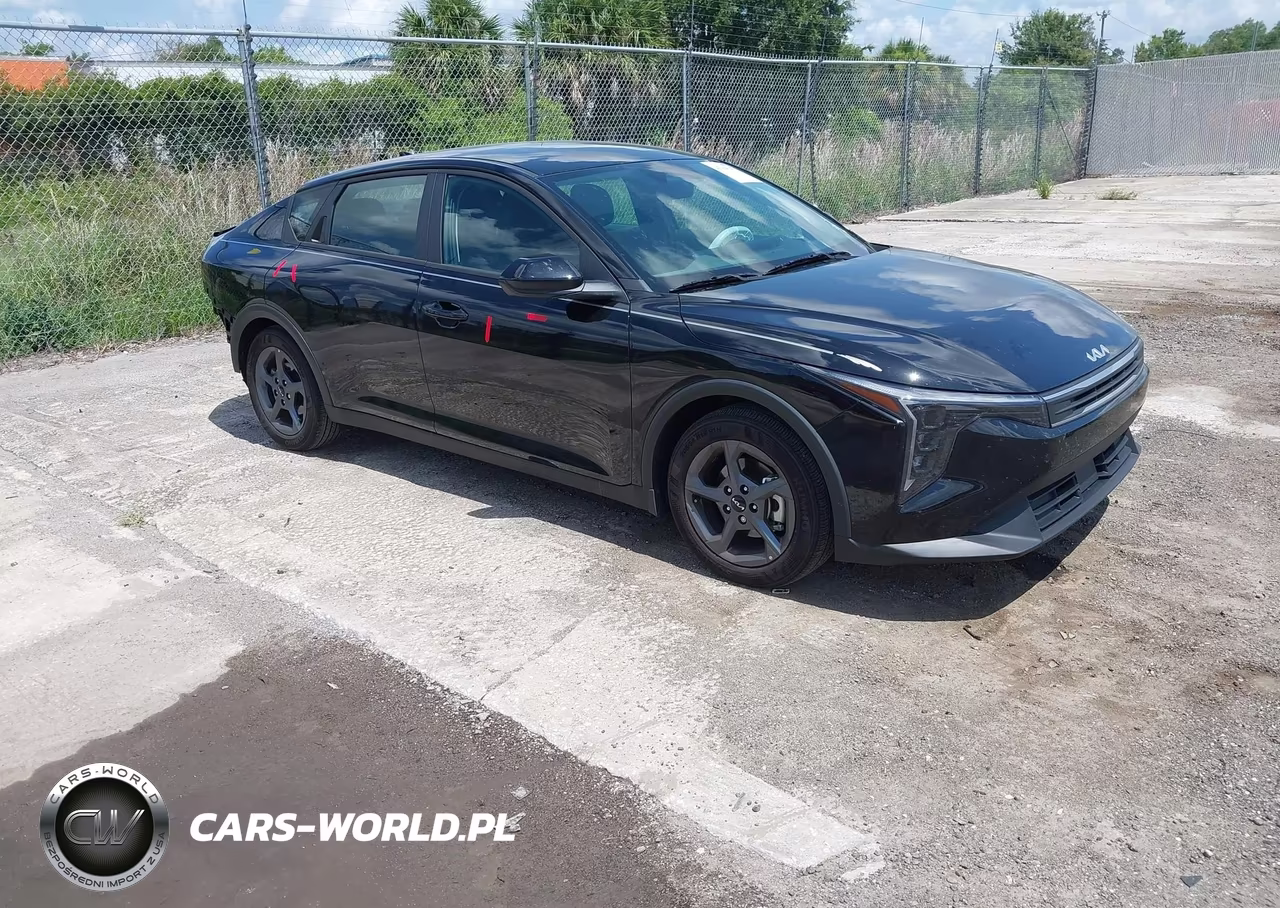2025 Kia K4 Lxs – zdjęcie 1 z 17