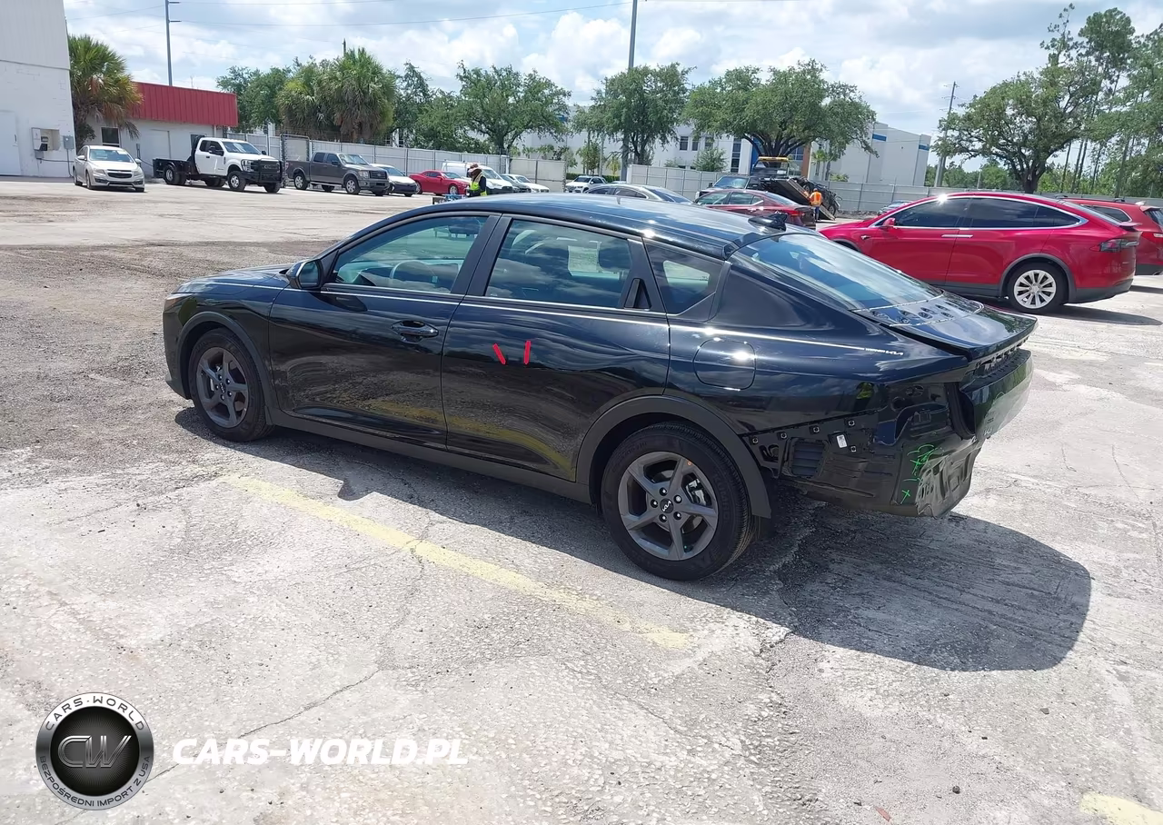 2025 Kia K4 Lxs VIN:3KPFT4DE1SE203259 - 3