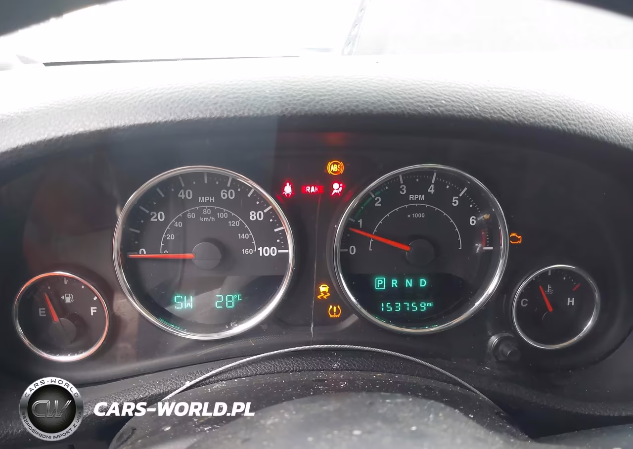 2016 Jeep Wrangler Unlimited Sport VIN:1C4BJWDG0GL157245 - 7