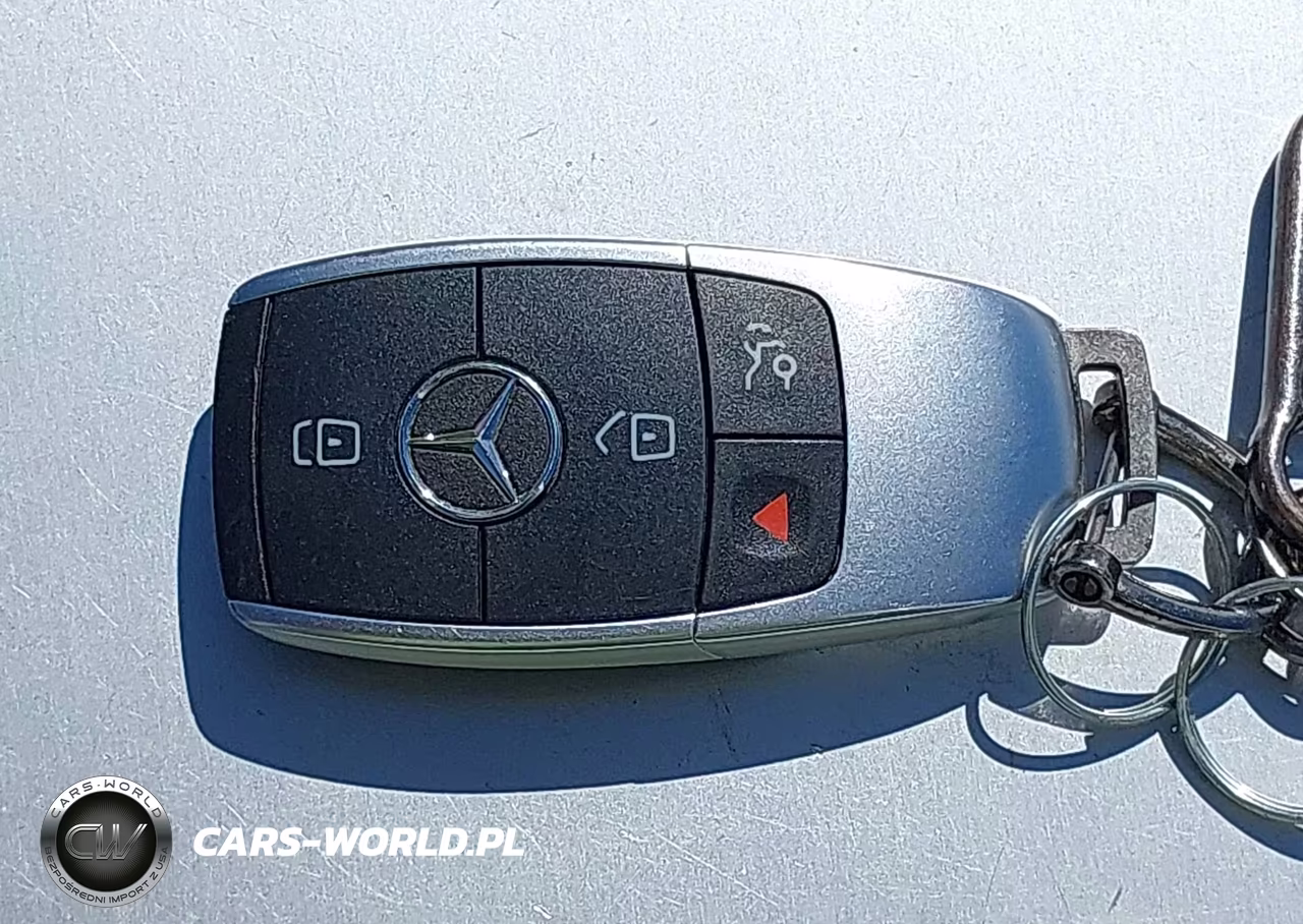 2021 Mercedes-Benz C 300 4Matic VIN:W1KWF8EB4MR646666 - 11
