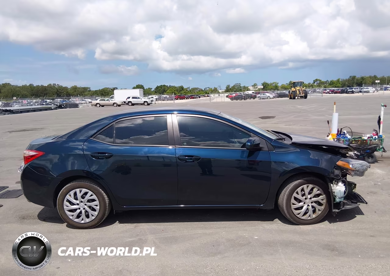 2017 Toyota Corolla Le VIN:2T1BURHE0HC792461 - 14