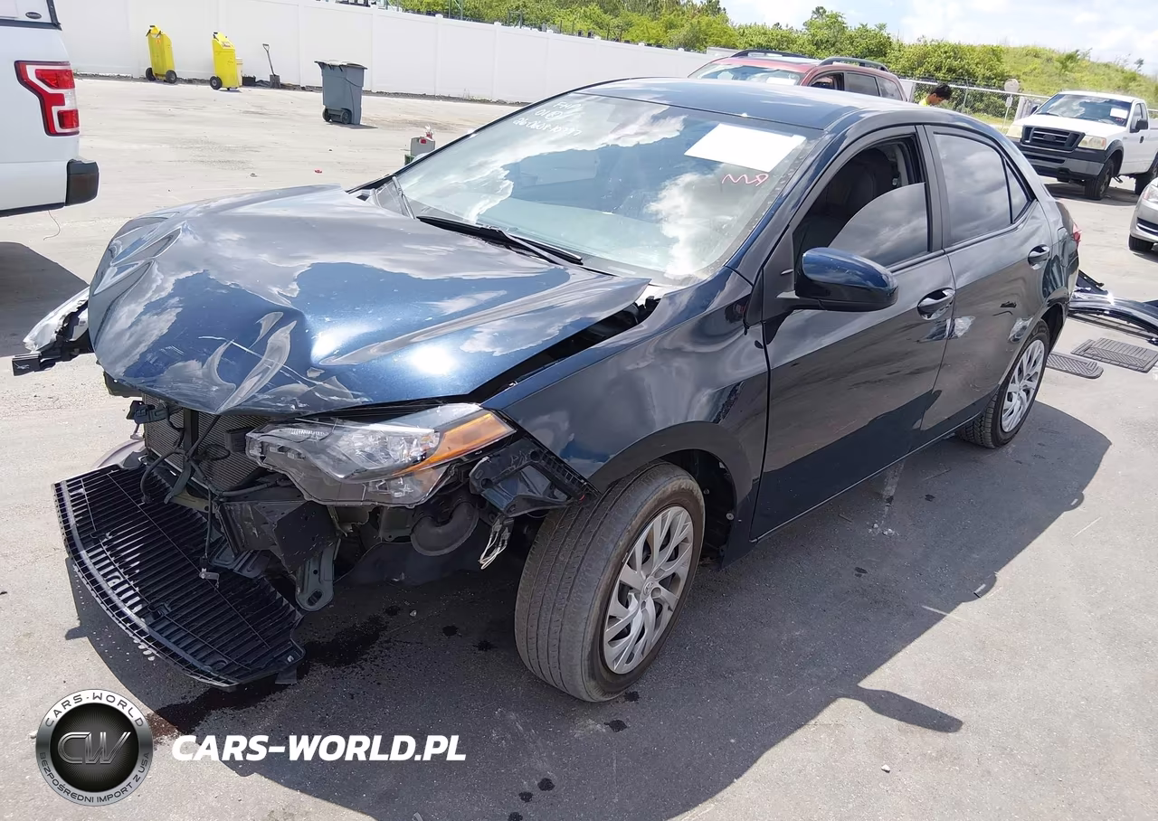2017 Toyota Corolla Le VIN:2T1BURHE0HC792461 - 2
