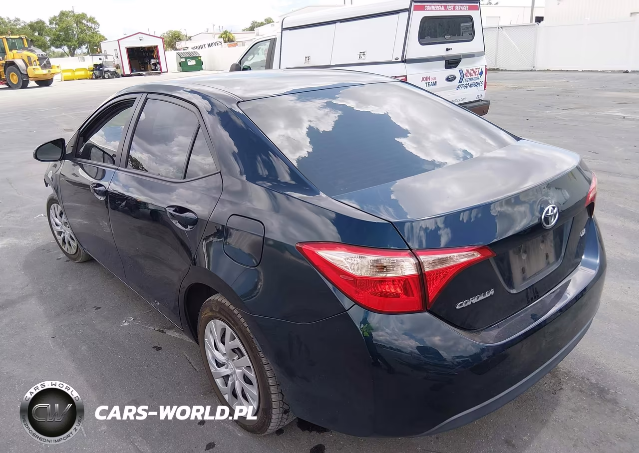 2017 Toyota Corolla Le VIN:2T1BURHE0HC792461 - 3