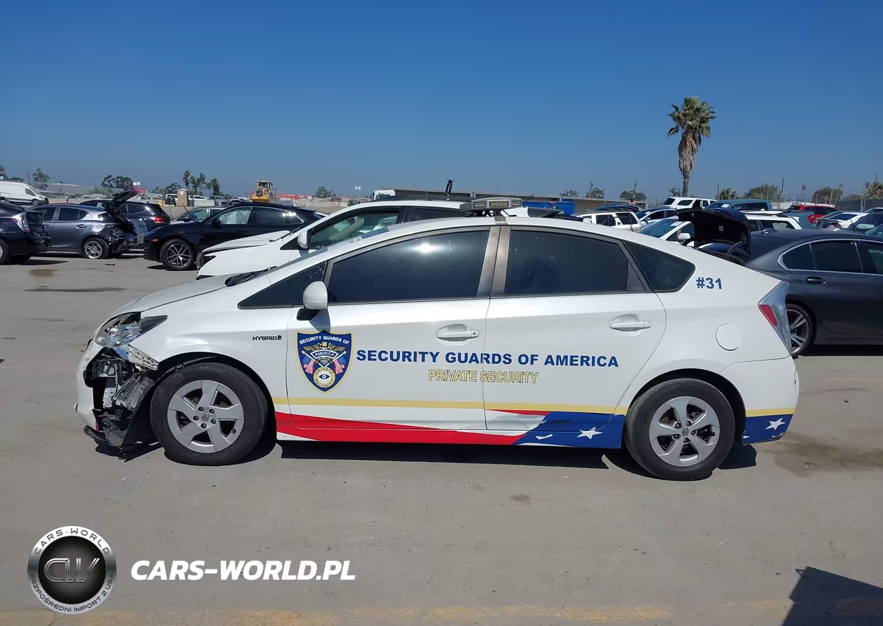 2014 Toyota Prius Two VIN:JTDKN3DUXE0385471 - 14