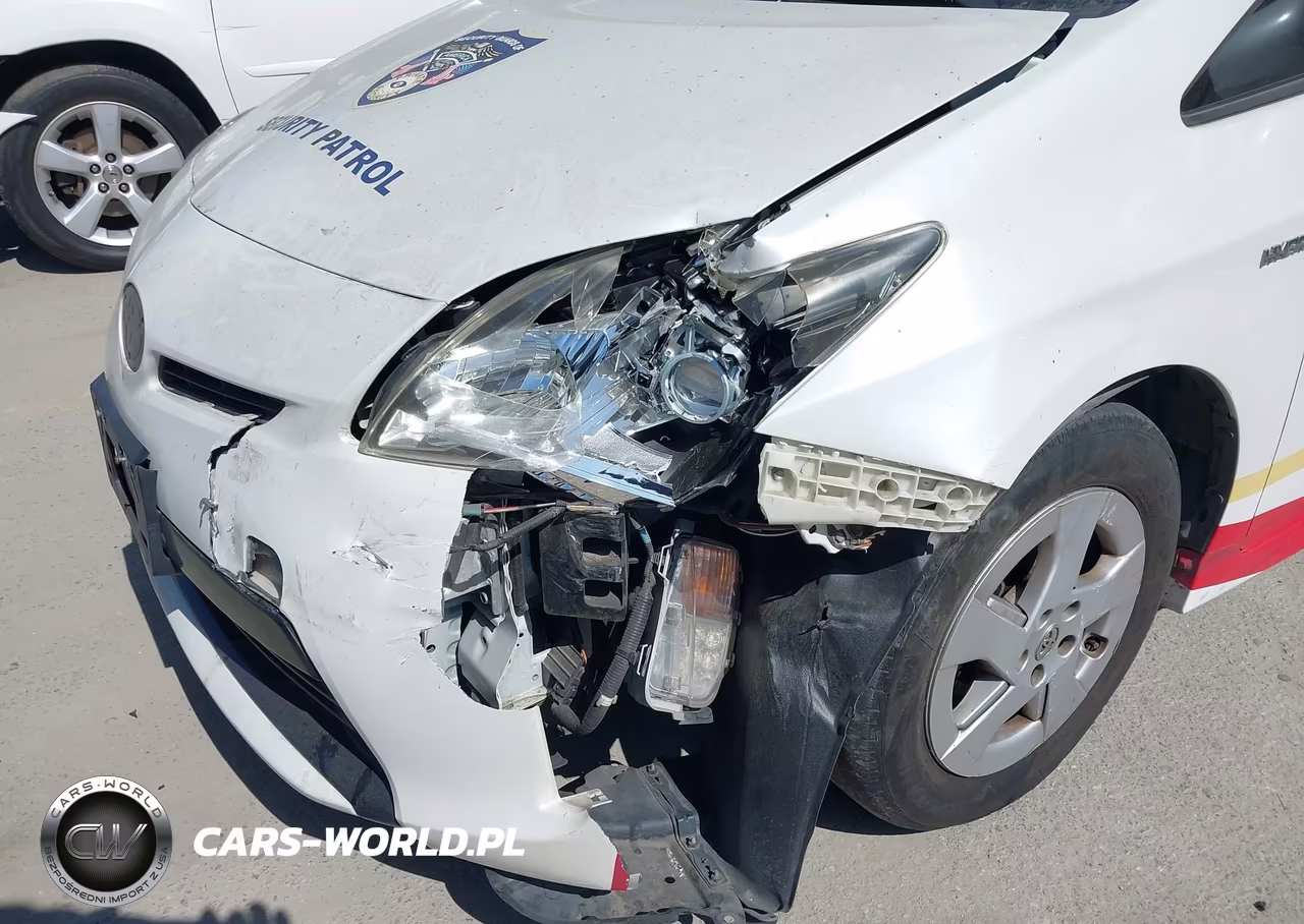 2014 Toyota Prius Two VIN:JTDKN3DUXE0385471 - 6