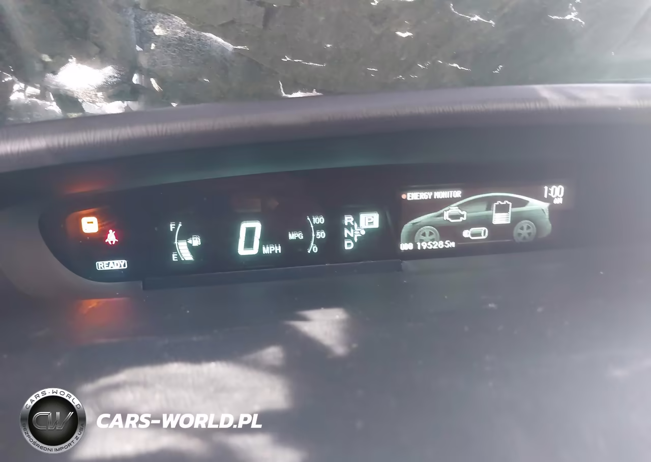 2014 Toyota Prius Two VIN:JTDKN3DUXE0385471 - 7