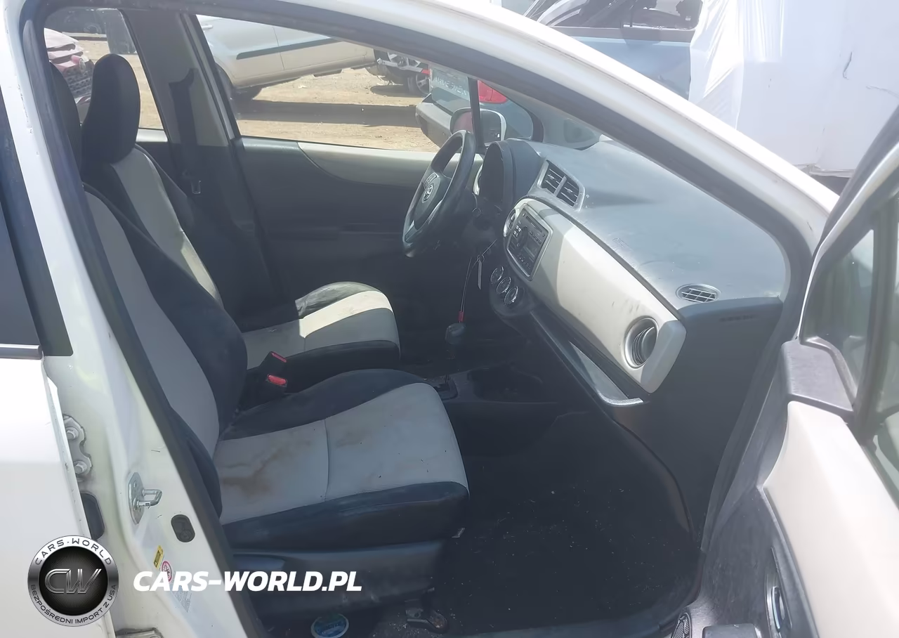 2012 Toyota Yaris Le VIN:JTDKTUD30CD523544 - 5