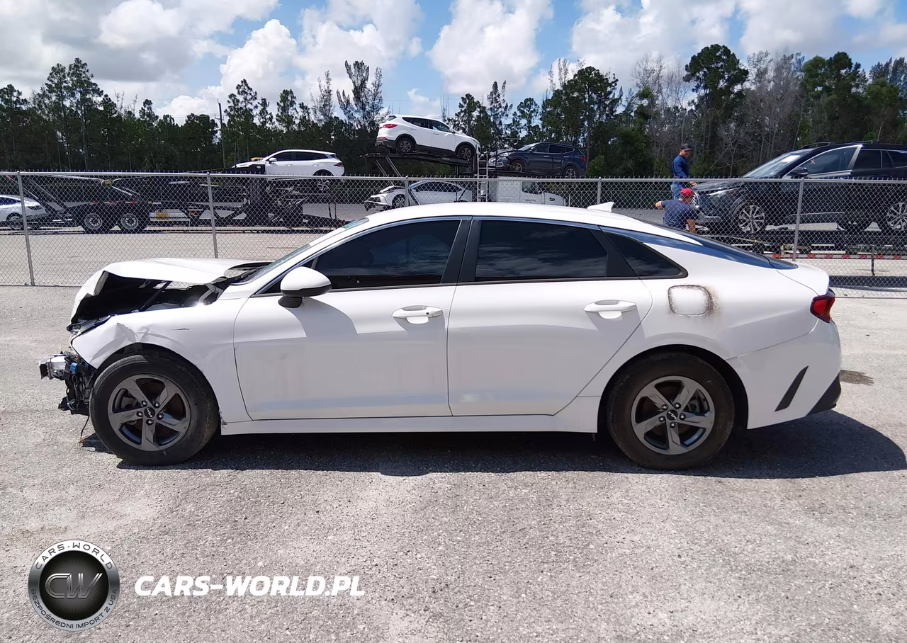 2023 Kia K5 Lxs VIN:5XXG14J22PG208960 - 15