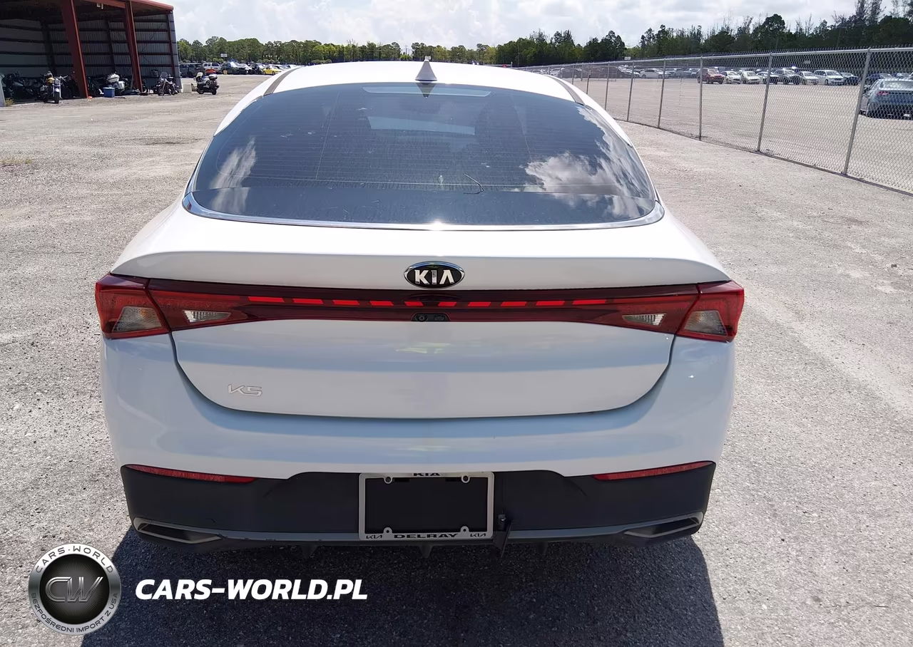 2023 Kia K5 Lxs VIN:5XXG14J22PG208960 - 17