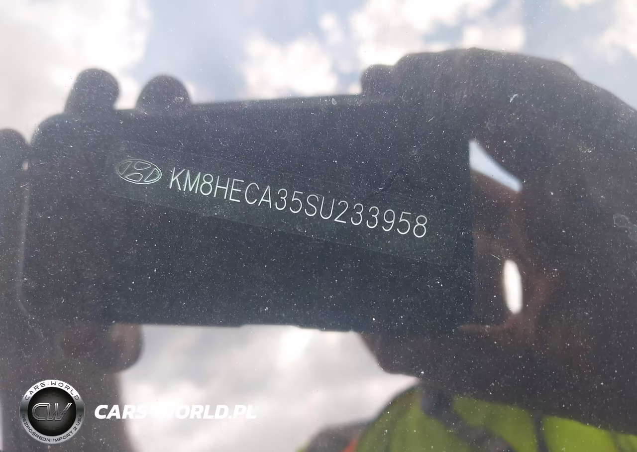 2025 Hyundai Kona Limited VIN:KM8HECA35SU233958 - 17