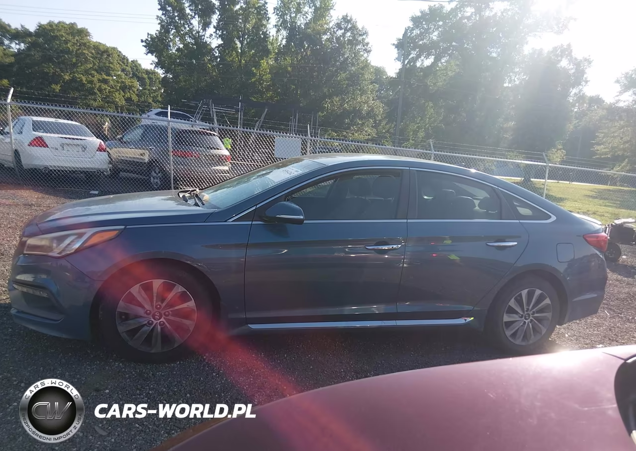 2015 Hyundai Sonata Sport VIN:5NPE34AF7FH130490 - 14