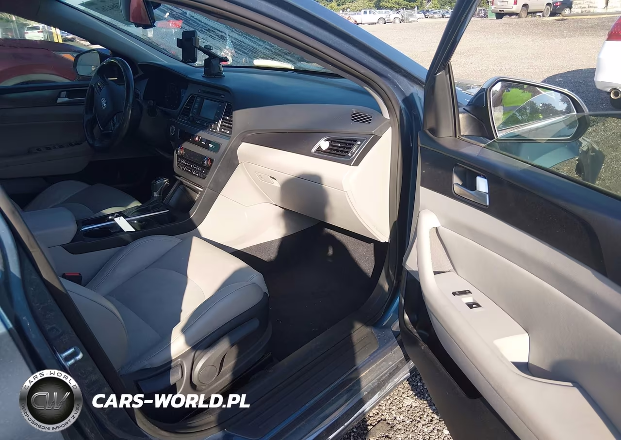 2015 Hyundai Sonata Sport VIN:5NPE34AF7FH130490 - 5