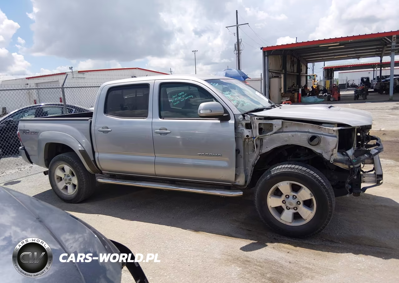 2015 Toyota Tacoma Prerunner V6 VIN:5TFJU4GN8FX069326 - 14
