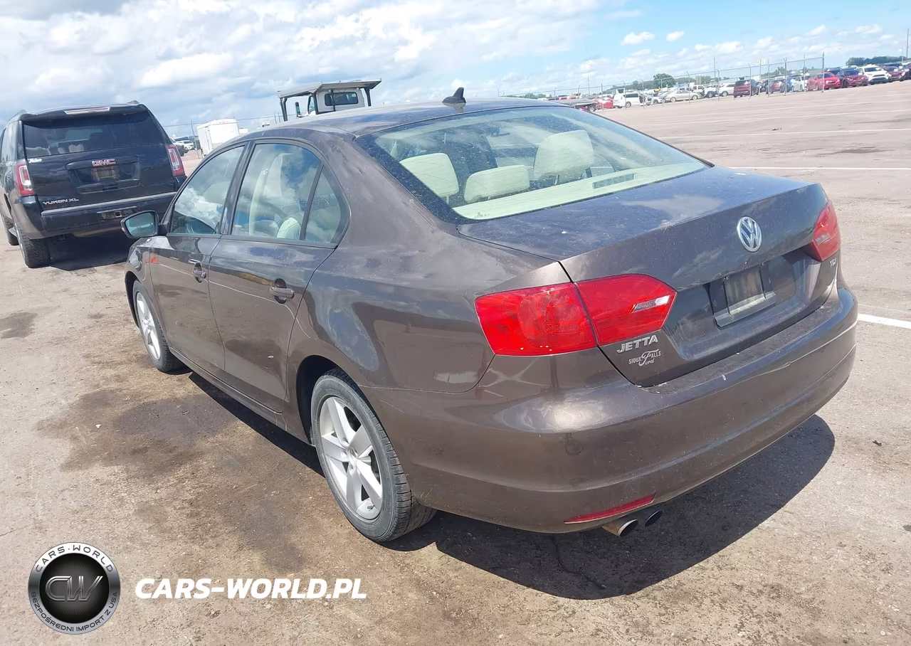 2011 Volkswagen Jetta 2.0L Tdi Le VIN:3VWLL7AJ1BM075761 - 3