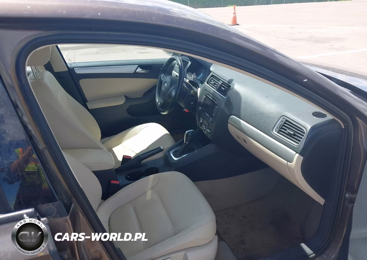 2011 Volkswagen Jetta 2.0L Tdi Le VIN:3VWLL7AJ1BM075761 - 5