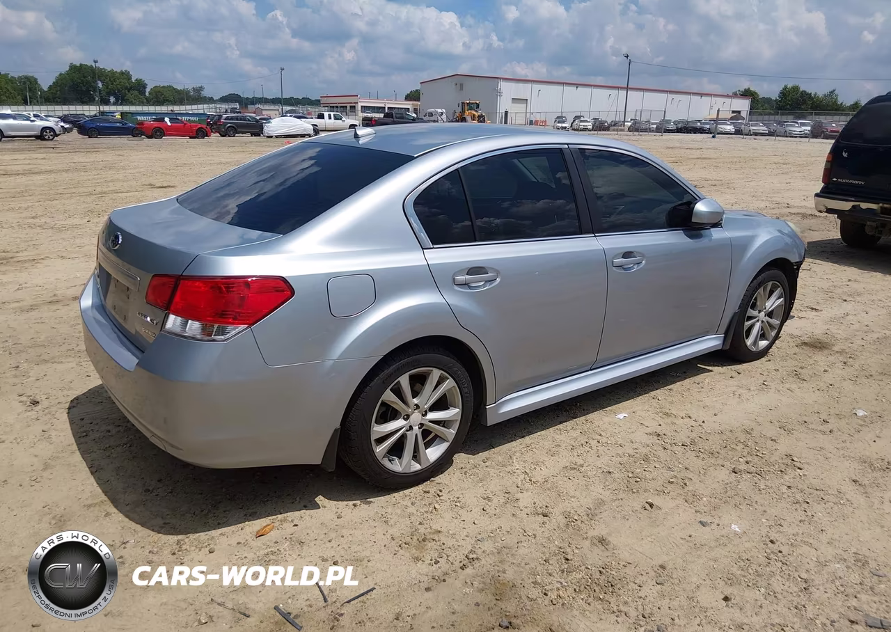 2014 Subaru Legacy 2.5I Premium VIN:4S3BMBC66E3030280 - 4
