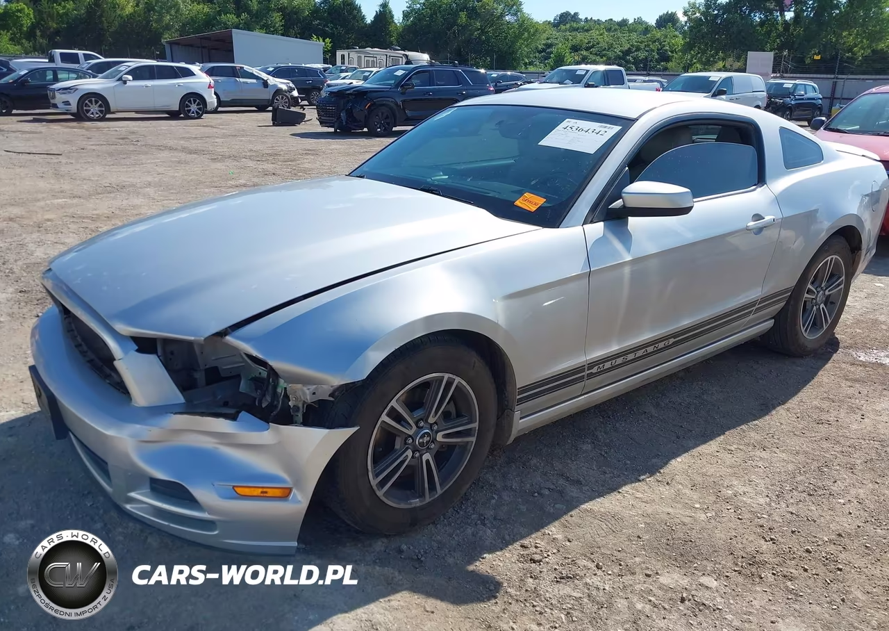 2013 Ford Mustang V6 Premium VIN:1ZVBP8AM6D5239675 - 14