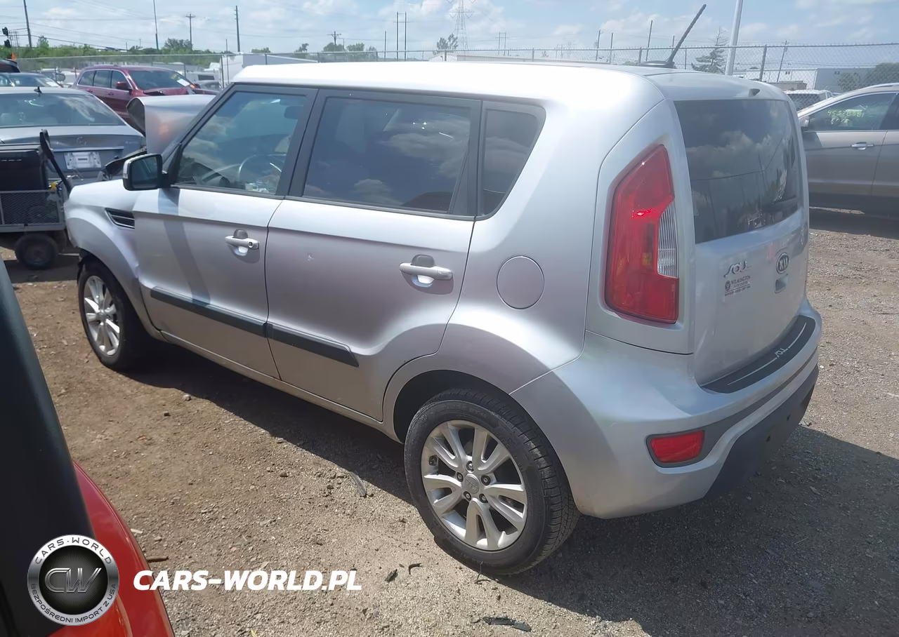 2012 Kia Soul + VIN:KNDJT2A61C7456658 - 3