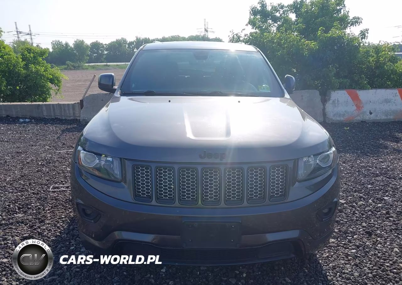 2015 Jeep Grand Cherokee Altitude VIN:1C4RJFAG8FC206242 - 12