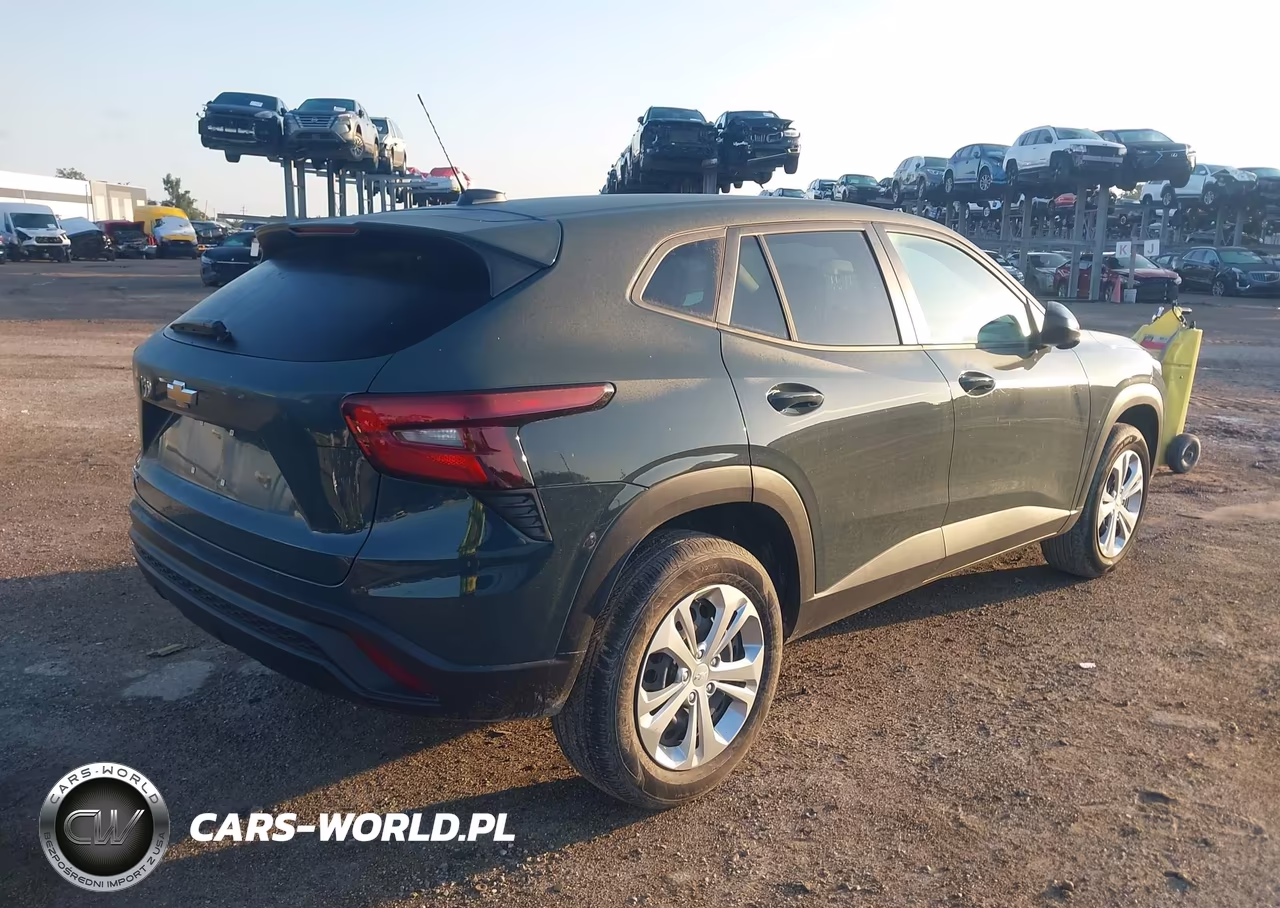 2025 Chevrolet Trax Fwd Ls VIN:KL77LFEP5SC332769 - 4