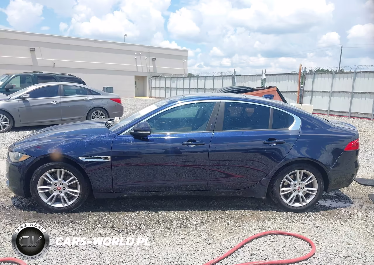 2017 Jaguar Xe 25T Premium VIN:SAJAD4BG4HA950461 - 14