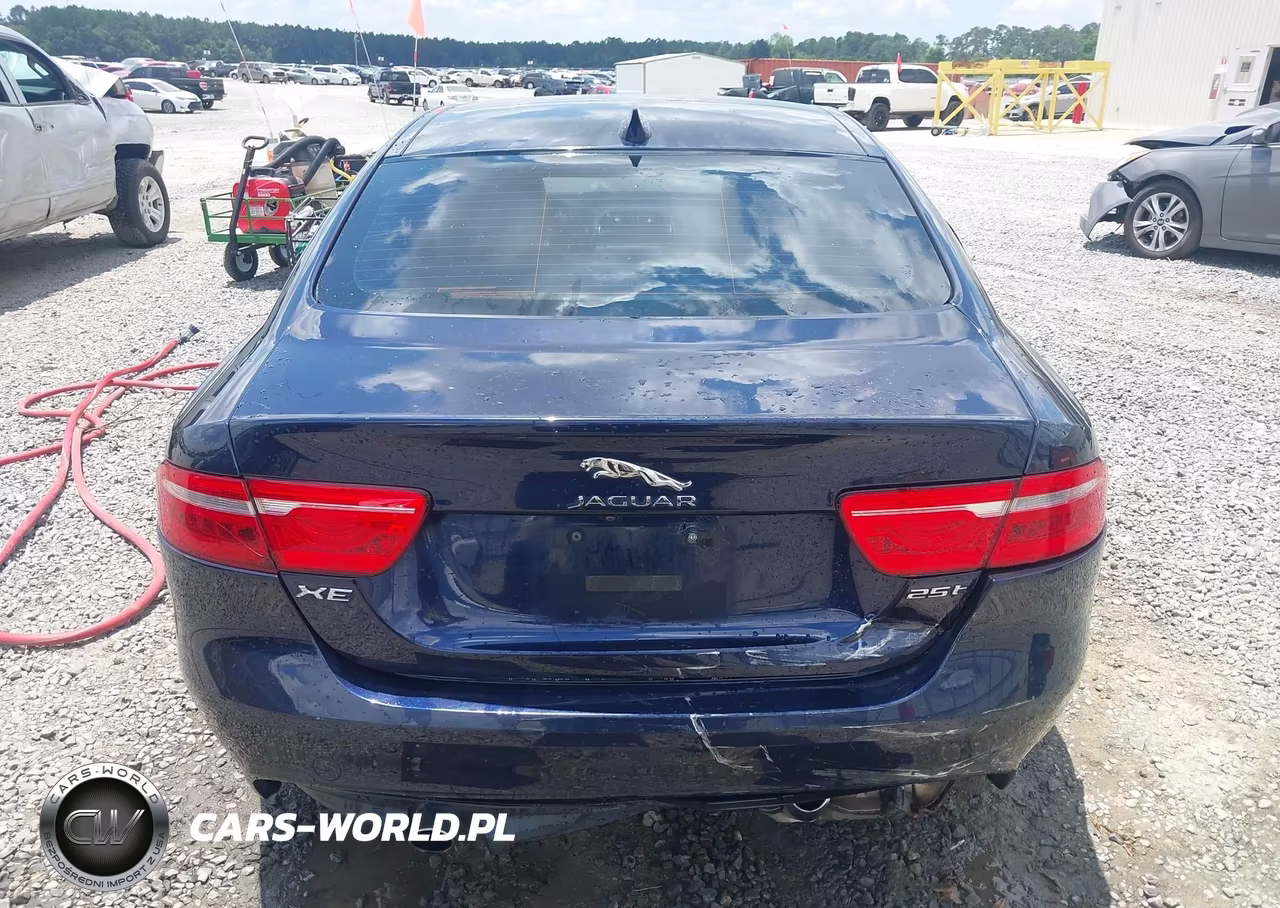 2017 Jaguar Xe 25T Premium VIN:SAJAD4BG4HA950461 - 16