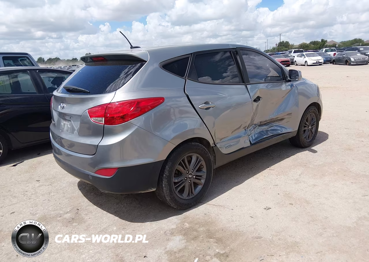 2015 Hyundai Tucson Gls VIN:KM8JT3AF1FU098209 - 4