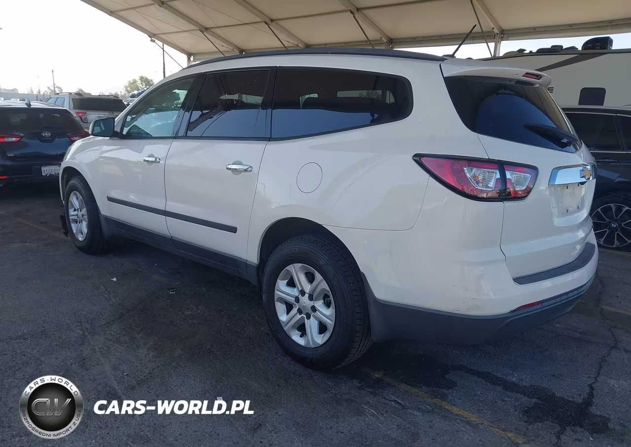 2014 Chevrolet Traverse Ls VIN:1GNKRFKD5EJ334650 - 3
