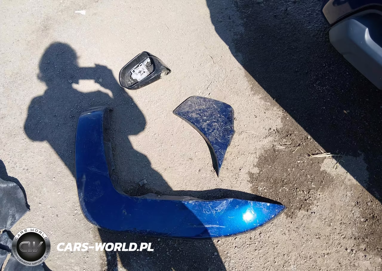 2015 Toyota Tacoma Base V6 VIN:3TMLU4EN0FM189784 - 12