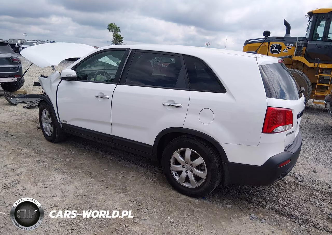 2012 Kia Sorento Lx VIN:5XYKTCA65CG307845 - 3