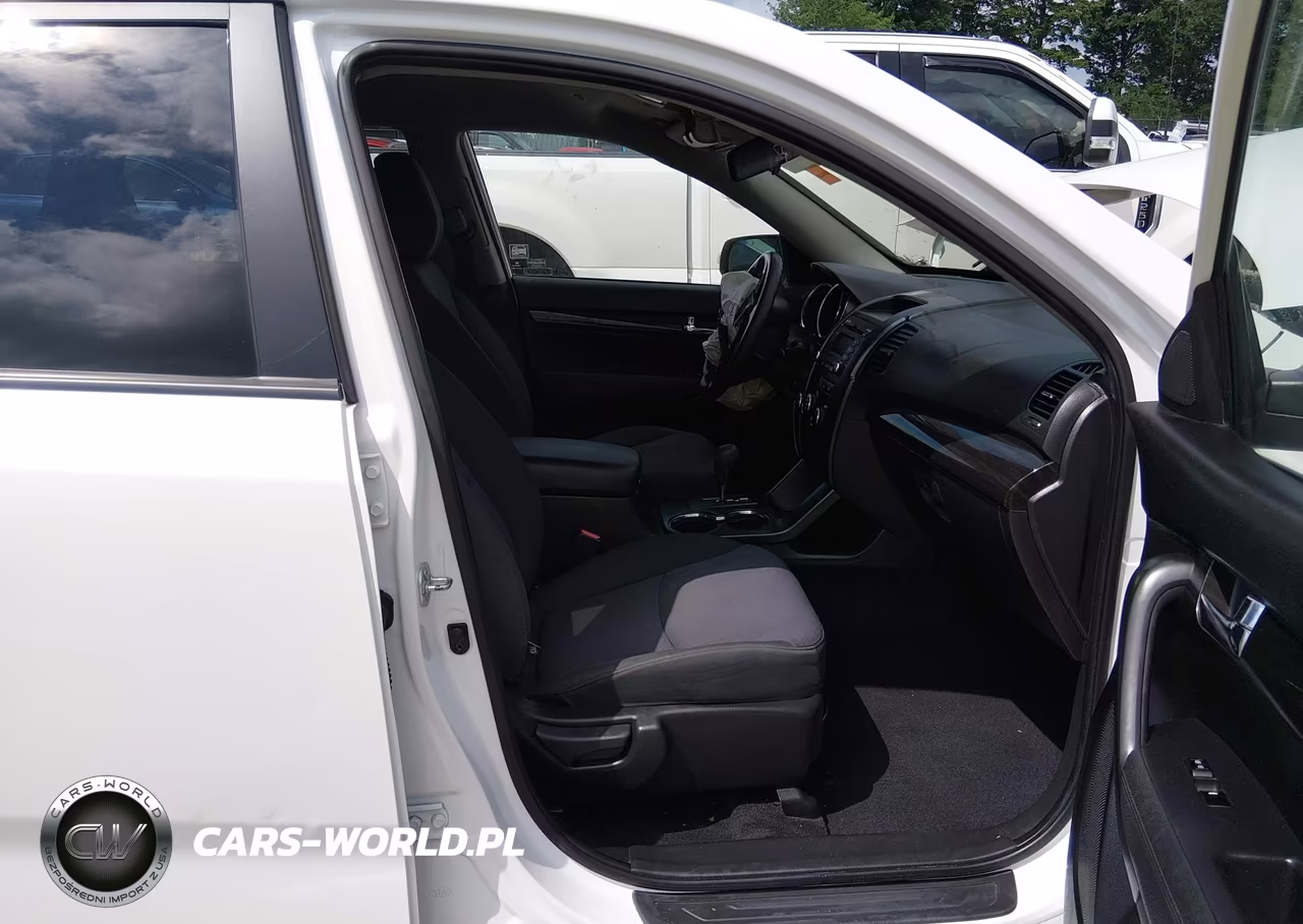 2012 Kia Sorento Lx VIN:5XYKTCA65CG307845 - 5
