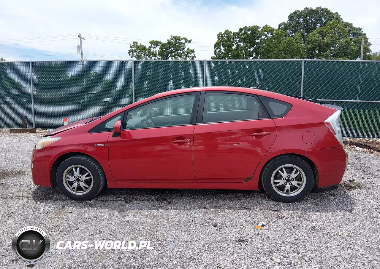 2011 Toyota Prius Two VIN:JTDKN3DU0B5360822 - 14