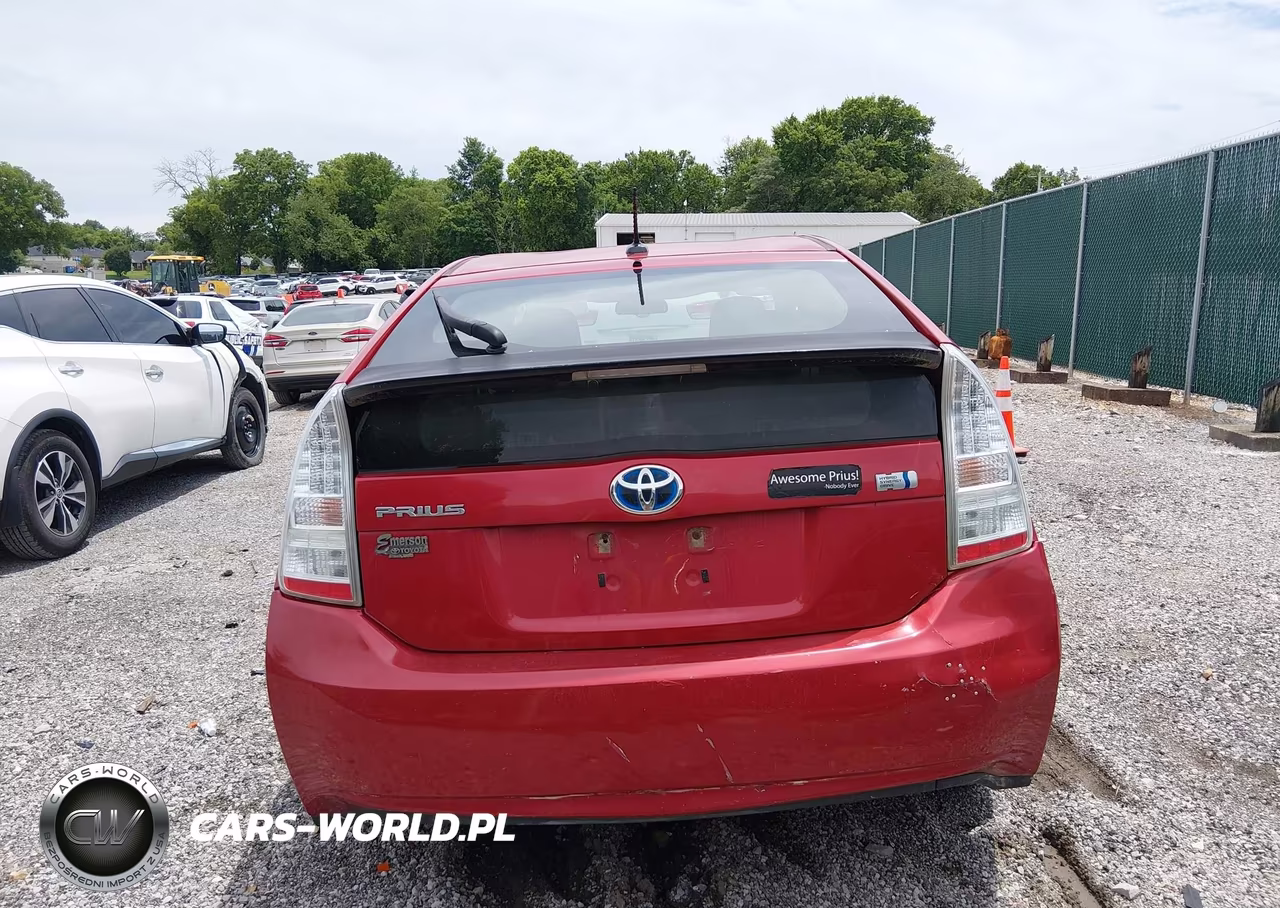 2011 Toyota Prius Two VIN:JTDKN3DU0B5360822 - 16