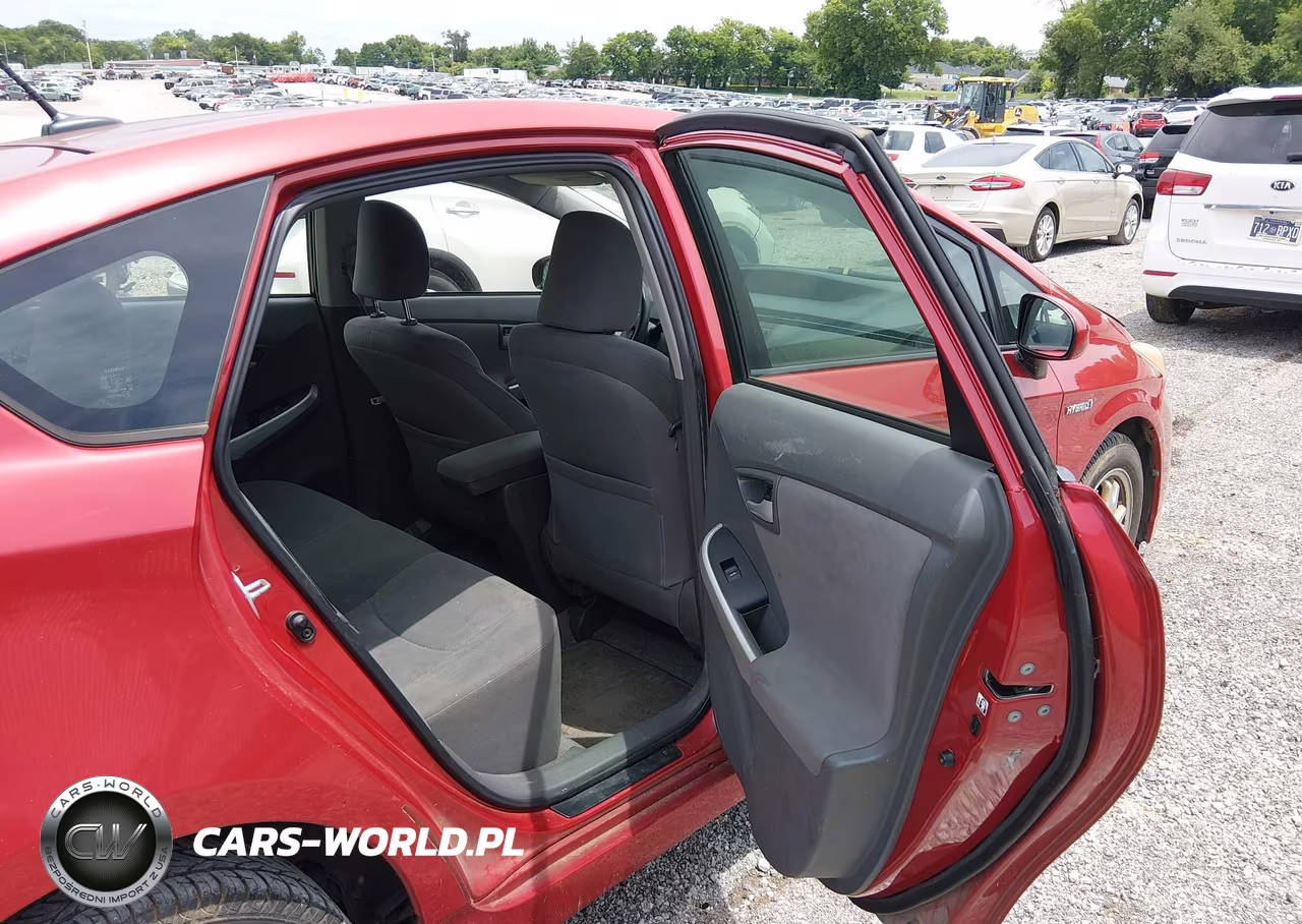 2011 Toyota Prius Two VIN:JTDKN3DU0B5360822 - 8